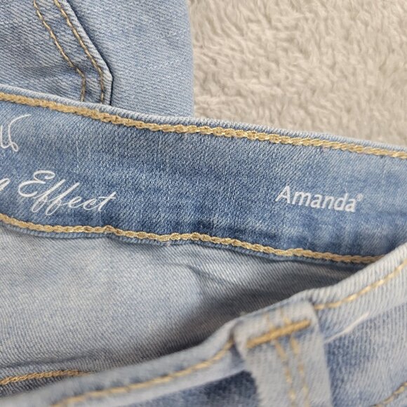 Gloria Vanderbilt Amanda Womens Jeans 24W Plus Capri Light Blue Denim CAP56E - Picture 8 of 10